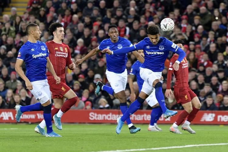 英雄联盟全球总决赛小组赛首日战况出炉